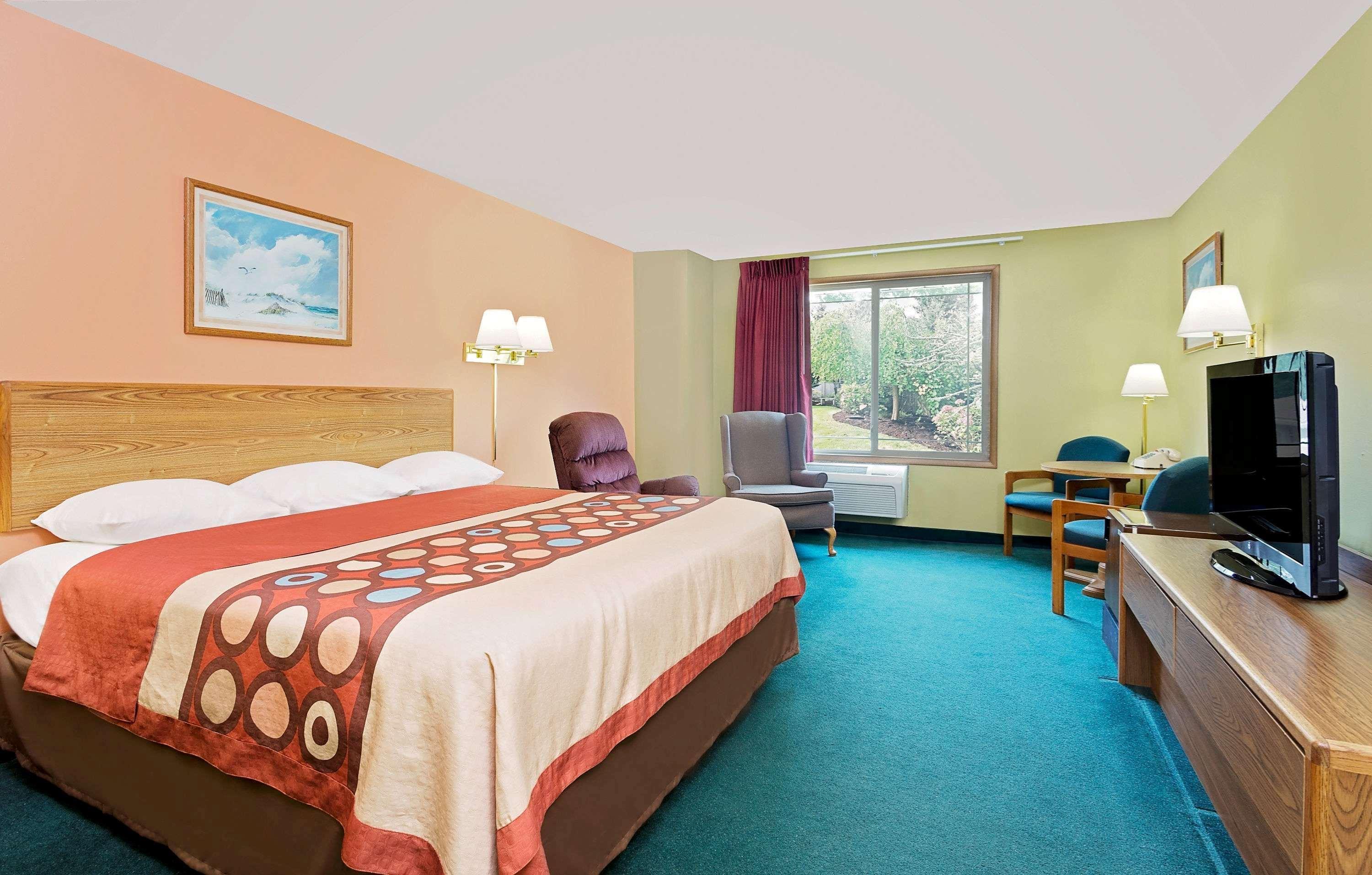 Super 8 By Wyndham Sturgeon Bay Hotel Luaran gambar