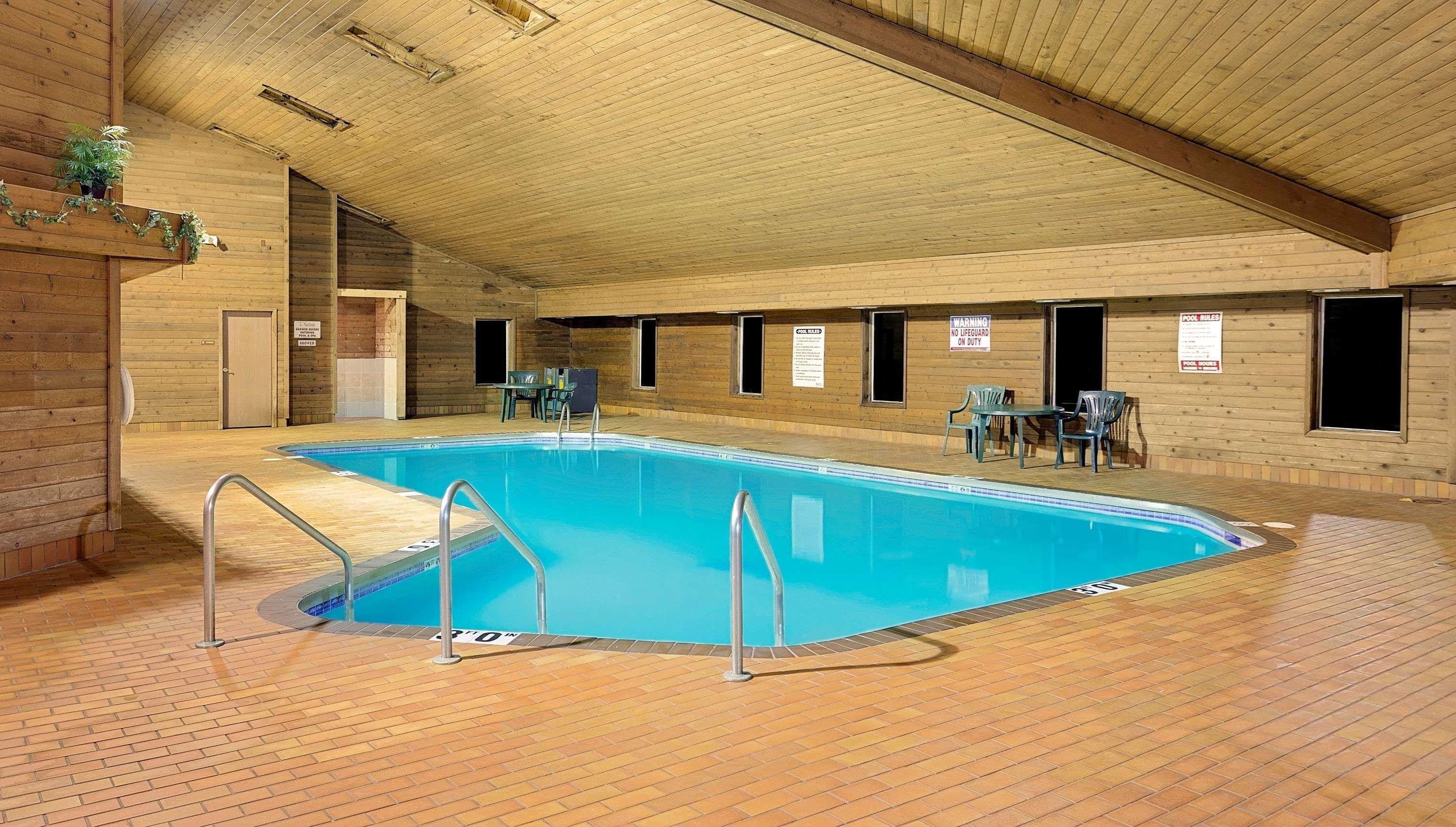 Super 8 By Wyndham Sturgeon Bay Hotel Luaran gambar