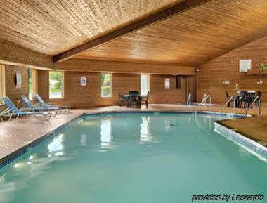 Super 8 By Wyndham Sturgeon Bay Hotel Luaran gambar